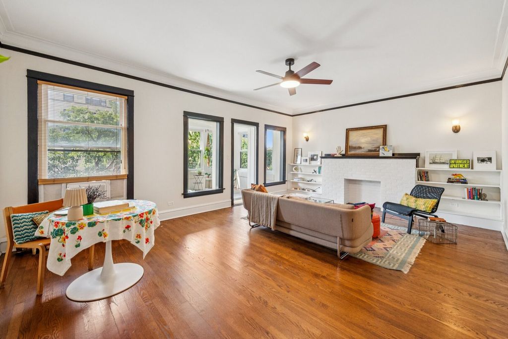 5487 S Cornell Avenue 3, Chicago, IL 60615 — photo 2