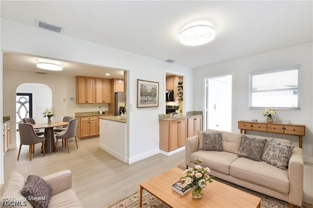 912 Entrada DR S, Fort Myers, FL 33919