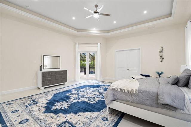 379 25th ST NW, Naples, FL 34120