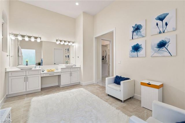 379 25th ST NW, Naples, FL 34120