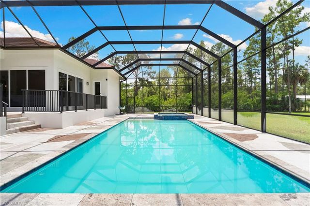 379 25th ST NW, Naples, FL 34120