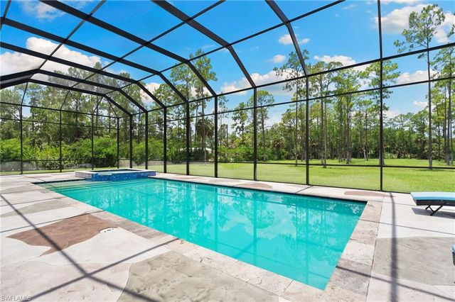 379 25th ST NW, Naples, FL 34120