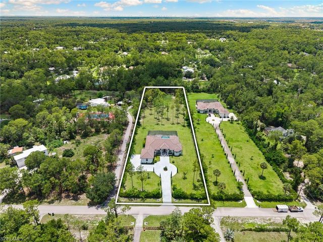 379 25th ST NW, Naples, FL 34120