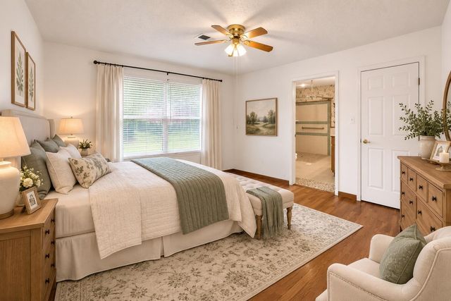 121 Magnolia Boulevard, New Caney, TX 77357
