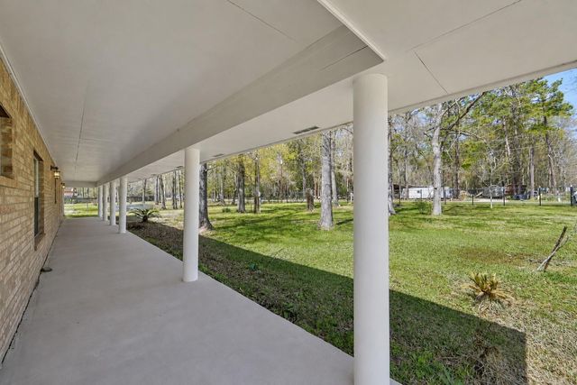121 Magnolia Boulevard, New Caney, TX 77357