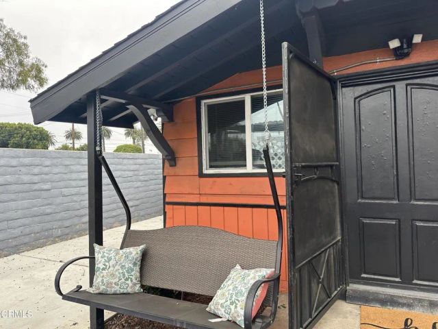 2422 Alameda Avenue, Ventura, CA 93003