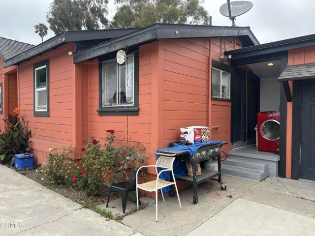 2422 Alameda Avenue, Ventura, CA 93003