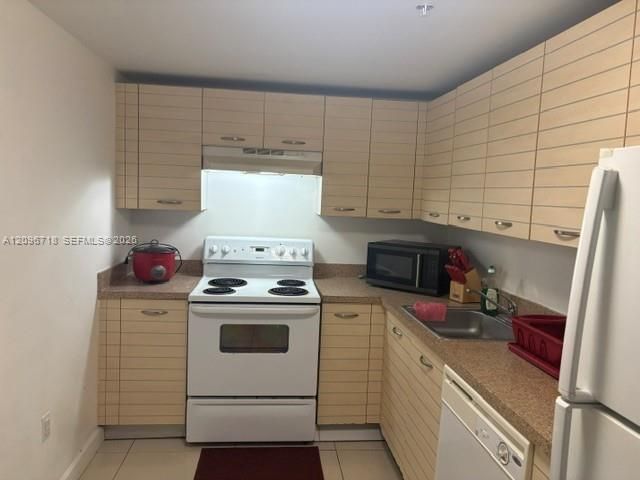 2217 NW 7th Street 1202, Miami, FL 33125