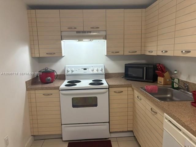 2217 NW 7th Street 1202, Miami, FL 33125