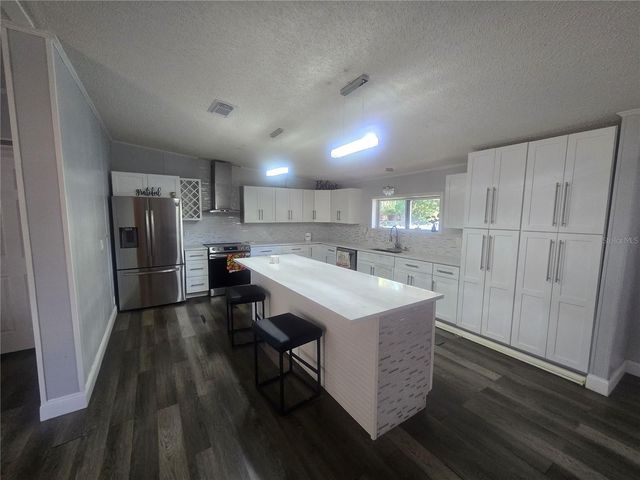 4314 LANE ROAD, Zephyrhills, FL 33541