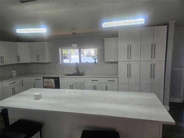 4314 LANE ROAD, Zephyrhills, FL 33541