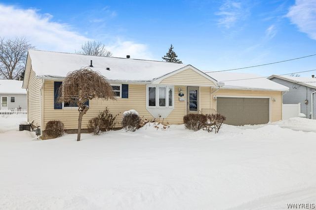 1358 Caravelle Drive, Niagara Falls, NY 14304