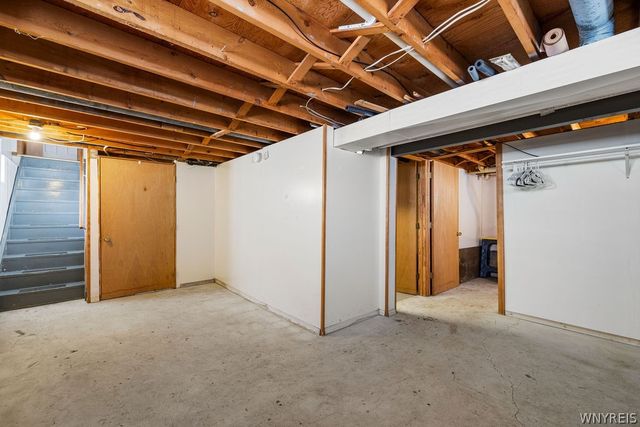 1358 Caravelle Drive, Niagara Falls, NY 14304