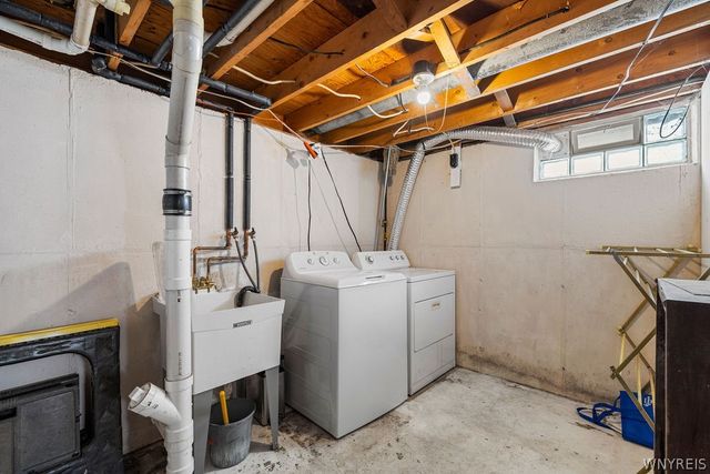 1358 Caravelle Drive, Niagara Falls, NY 14304