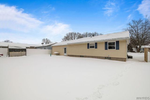 1358 Caravelle Drive, Niagara Falls, NY 14304