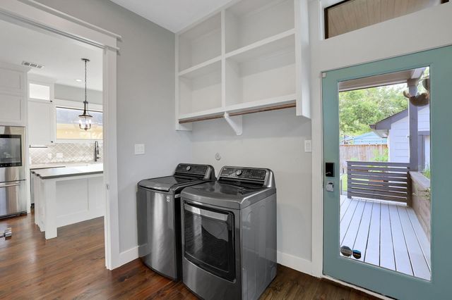 914 Robbie Street, Houston, TX 77009