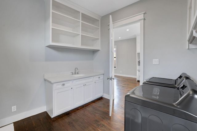 914 Robbie Street, Houston, TX 77009
