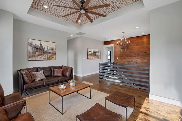 914 Robbie Street, Houston, TX 77009