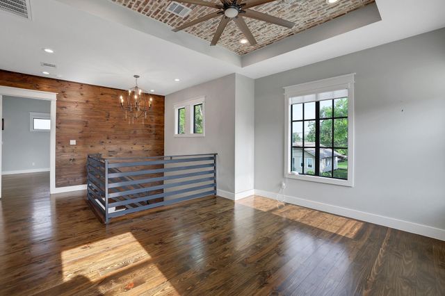 914 Robbie Street, Houston, TX 77009