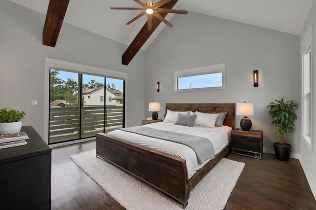 914 Robbie Street, Houston, TX 77009