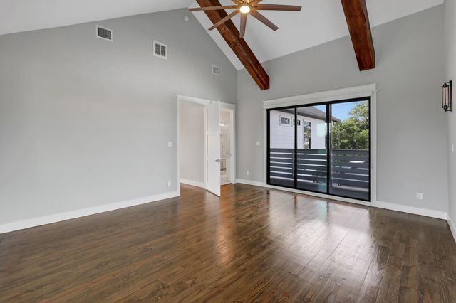 914 Robbie Street, Houston, TX 77009