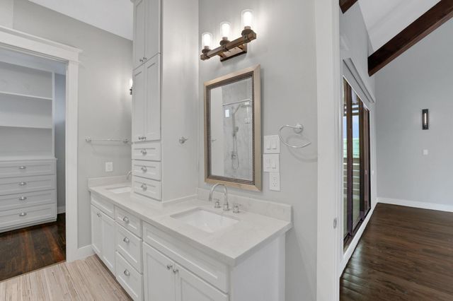 914 Robbie Street, Houston, TX 77009