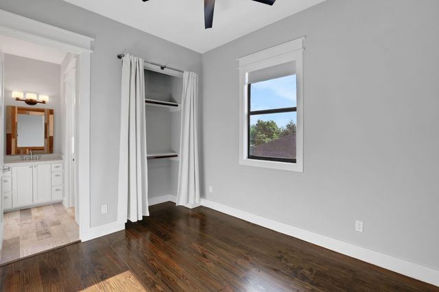 914 Robbie Street, Houston, TX 77009