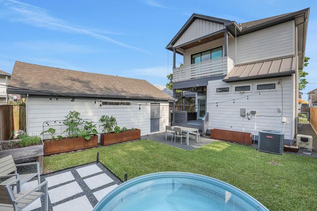 914 Robbie Street, Houston, TX 77009