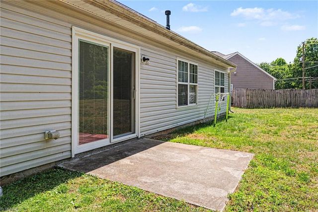 3421 Glen Lyon Drive, Winston-salem, NC 27103