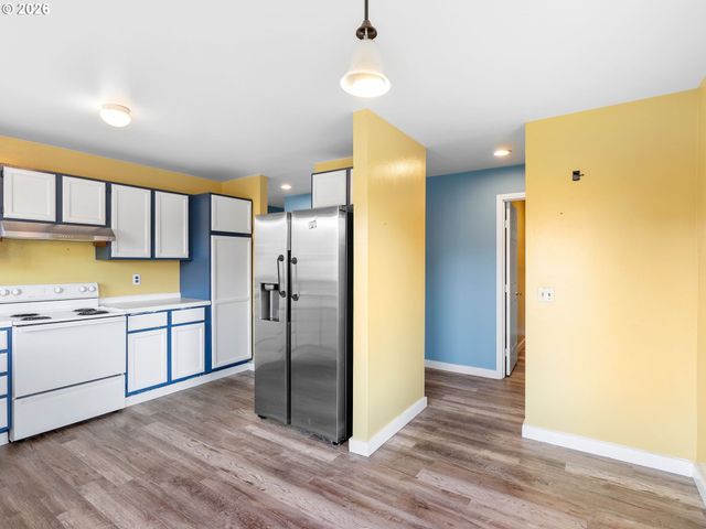 3220 MIDWAY Rd, Hood River, OR 97031