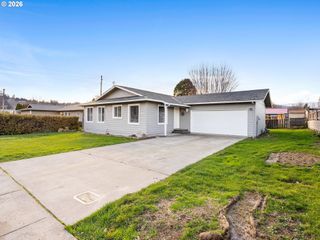 3220 MIDWAY Rd, Hood River, OR 97031