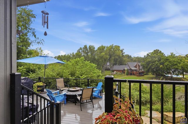 7536 SW Blue Inn PL, Topeka, KS 66614
