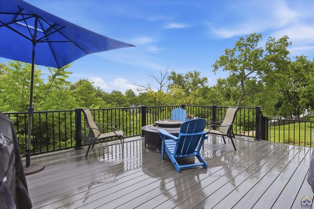 7536 SW Blue Inn PL, Topeka, KS 66614