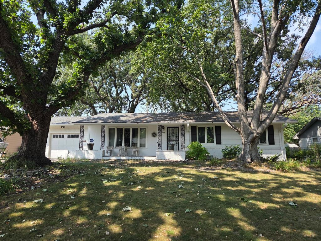 7398 Tempo Terrace NE, Fridley, MN 55432 — exterior