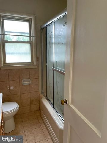 6813 10TH AVE, Takoma Park, MD 20912