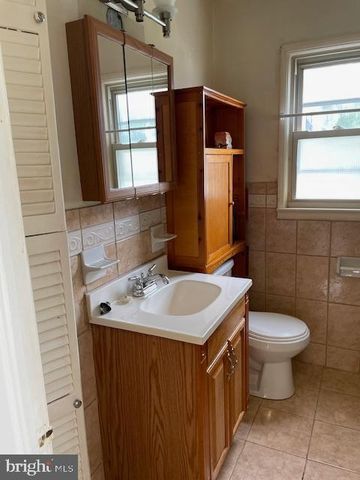 6813 10TH AVE, Takoma Park, MD 20912