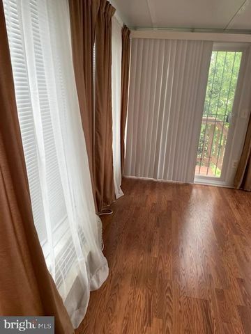 6813 10TH AVE, Takoma Park, MD 20912