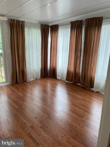 6813 10TH AVE, Takoma Park, MD 20912
