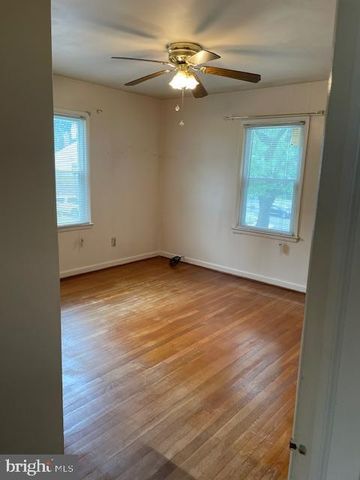 6813 10TH AVE, Takoma Park, MD 20912