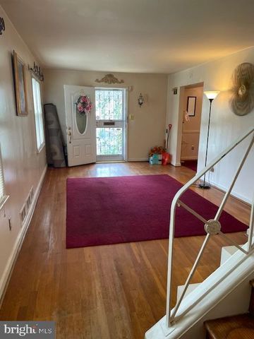 6813 10TH AVE, Takoma Park, MD 20912