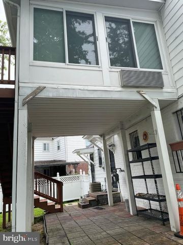 6813 10TH AVE, Takoma Park, MD 20912
