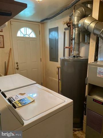 6813 10TH AVE, Takoma Park, MD 20912