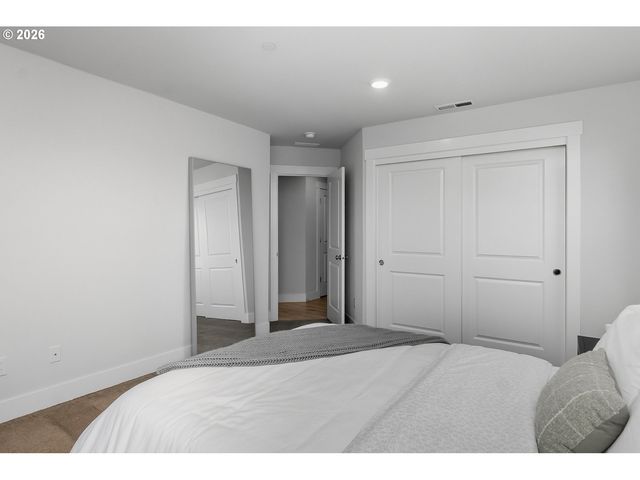 16609 Sw BOTANY BAY Ln, Portland, OR 97224