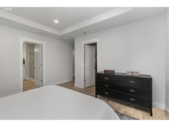 16609 Sw BOTANY BAY Ln, Portland, OR 97224