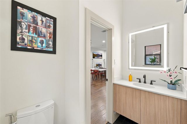 2422 Navigation Boulevard F, Houston, TX 77003