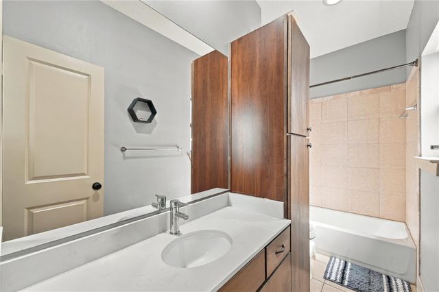 2422 Navigation Boulevard F, Houston, TX 77003