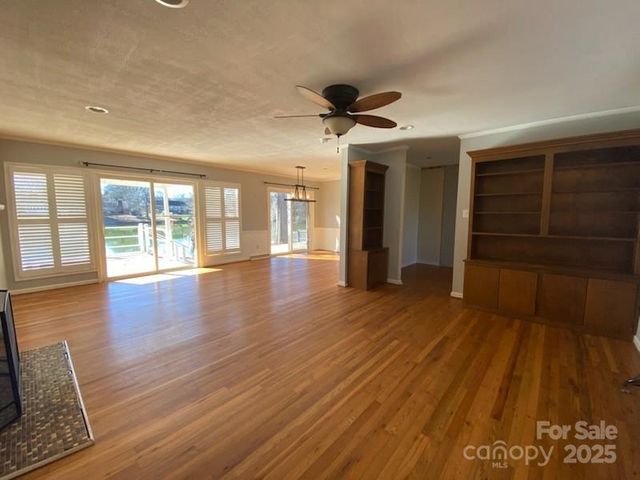 622 S Carolina Avenue, Statesville, NC 28677