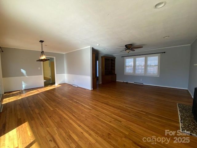 622 S Carolina Avenue, Statesville, NC 28677