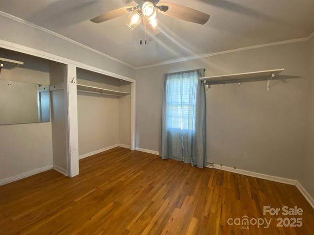 622 S Carolina Avenue, Statesville, NC 28677