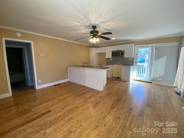 622 S Carolina Avenue, Statesville, NC 28677